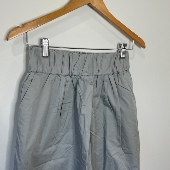 Banana Republic Gray Mini Skirt with Pockets - Picture 2 of 6